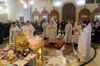 В Димитриевскую родительскую субботу митрополит Артемий совершил Литургию в главном соборе края
