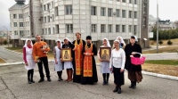 Сестры милосердия поздравили пациентов онкологического центра с Пасхой